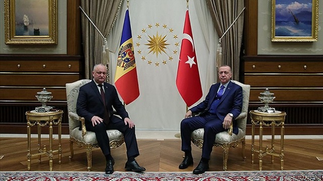 cumhurbaskani-erdogan-moldova-cumhurbaskani-dodon-ile-gorustu