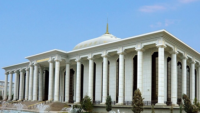 turkmenistanda-anayasa-degisikligi-kanunu-onaylandi