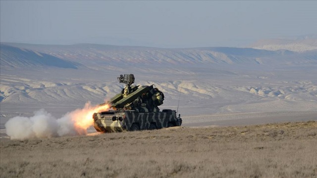 azerbaycan-ordusu-ermenistan-ordusuna-ait-su-25-savas-ucagini-dusurdu