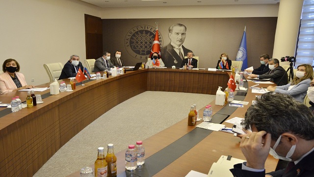 ankara-universitesinden-azerbaycanli-ogrencilere-uzaktan-egitim-imkani