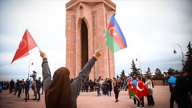 iran-azerbaycan-ile-ermenistanin-ateskesi-kabul-etmesini-memnuniyetle-karsiliy