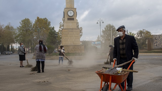 azerbaycanin-terter-kentinde-savasin-izleri-siliniyor