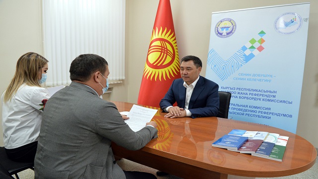 kirgizistan-basbakani-caparov-cumhurbaskani-adayligi-icin-gorevinden-ayrildi