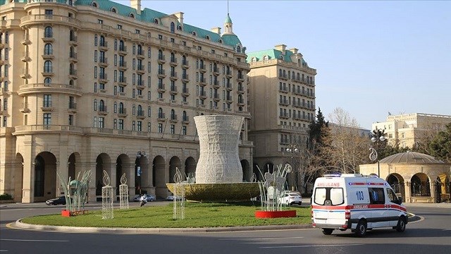 azerbaycanda-artan-kovid-19-vakalari-nedeniyle-karantina-suresi-uzatildi