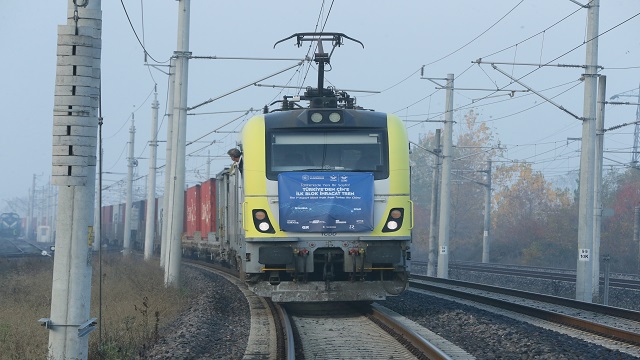 turkiyeden-cine-gidecek-ilk-blok-ihracat-treni-kocaeliye-ulasti