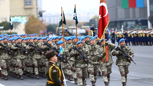 mehmetcik-azerbaycandaki-askeri-gecit-torenine-katilacak
