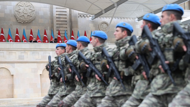 azerbaycan-daglik-karabag-zaferini-askeri-gecit-toreniyle-kutladi