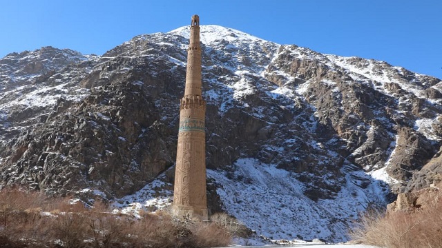 afganistandaki-tarihi-cam-minaresi-isesco-listesine-girdi