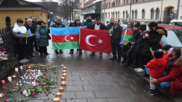 ermenistan-askerlerinin-sehit-ettigi-azerbaycanlilar-isvecte-anildi