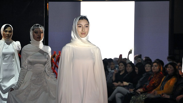 kirgizistanda-4-burana-uluslararasi-moda-haftasi