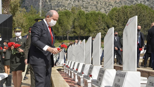 kktcde-18-mart-sehitleri-anma-gunu-ve-canakkale-deniz-zaferi-toreni-duzenlendi