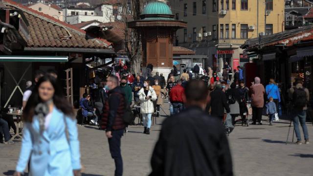 balkanlarda-kovid-19-vaka-ve-olumleri-artmaya-devam-ediyor