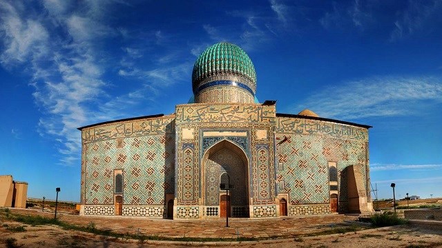 kazakistanin-kadim-kenti-turkistan-turk-dunyasinin-manevi-baskenti-olmaya-hazi