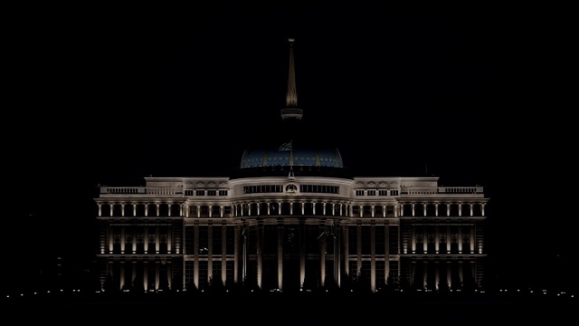 kazakistan-da-dunya-saati-eylemi-kapsaminda-cumhurbaskanligi-sarayi-akorda-nin