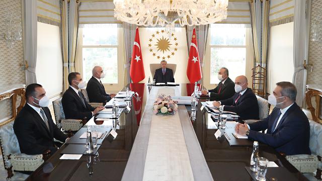 cumhurbaskani-erdogan-azerbaycan-basbakan-yardimcisi-mustafayevi-kabul-etti