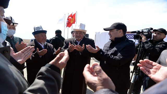 casa-1000-yuksek-gerilimli-elektrik-hatti-projesinin-kirgizistan-ayagina-basland