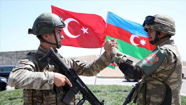 turkiye-ve-azerbaycan-ordularinin-muhabere-birlikleri-ortak-tatbikata-basladi