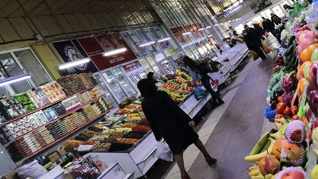 kazakistanda-ramazanin-gelmesiyle-pazarlar-hareketlendi