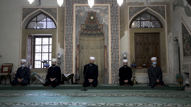 bosna-hersekteki-osmanli-mirasi-ferhadiye-camisi-30-yil-aradan-sonra-mukabele-g
