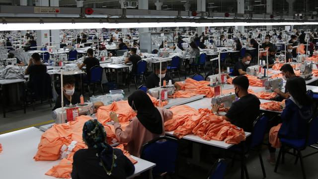 ozbekistandan-637-7-milyon-dolarlik-tekstil-urunu-ihracati