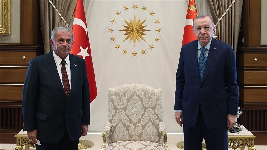 cumhurbaskani-erdogan-kktc-cumhuriyet-meclisi-baskani-sennaroglunu-kabul-etti