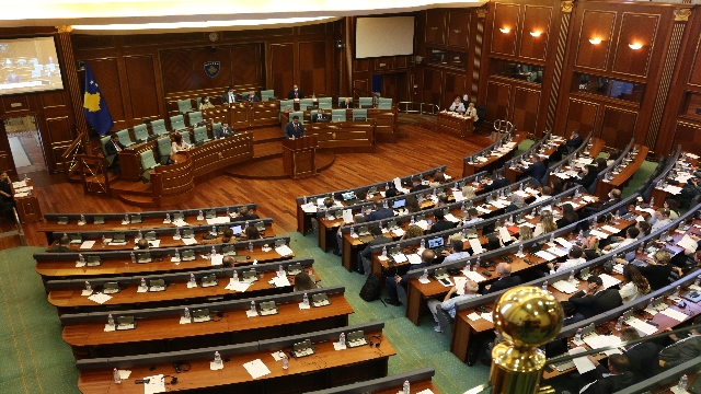 kosova-meclisi-srebrenitsa-soykirimi-karar-tasarisini-onayladi