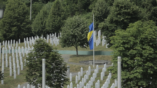 bosna-hersekin-kanayan-yarasi-srebrenitsa