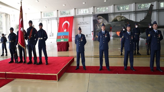 amasyada-turk-hava-kuvvetleri-personeline-azerbaycan-savas-hizmetleri-madalyas