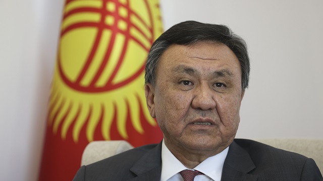 kirgizistanin-ankara-buyukelcisi-omuraliyev-turk-is-insanlarini-ulkesine-yatir