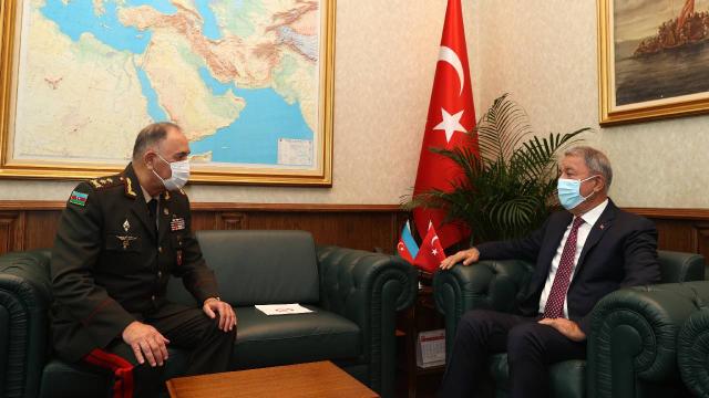 bakan-akar-azerbaycan-genelkurmay-baskani-veliyevi-kabul-etti