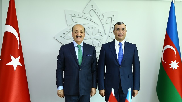 calisma-ve-sosyal-guvenlik-bakani-bilgin-azerbaycanli-mevkidasi-babayev-ile-gor