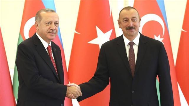 erdogan-azerbaycanin-bagimsizlik-gununu-kutladi