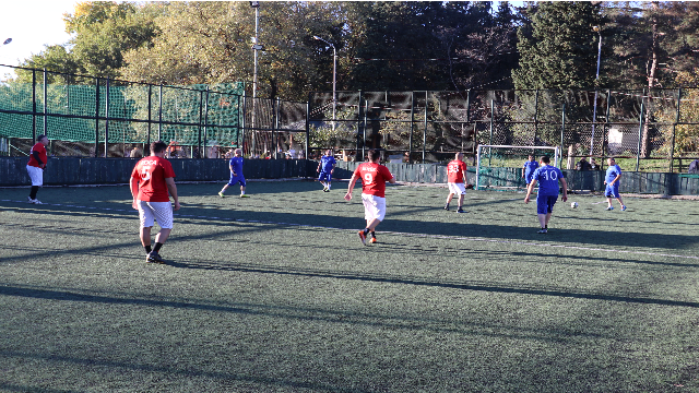 gurcistanda-ikinci-karabag-savasinin-birinci-yili-dolayisiyla-futbol-turnuvas