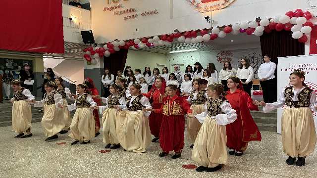 29-ekim-cumhuriyet-bayrami-kuzey-makedonyada-coskuyla-kutlaniyor