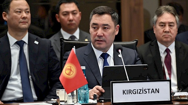 kirgizistan-cumhurbaskani-caparov-turk-konseyi-devlet-baskanlari-8-zirvesinde