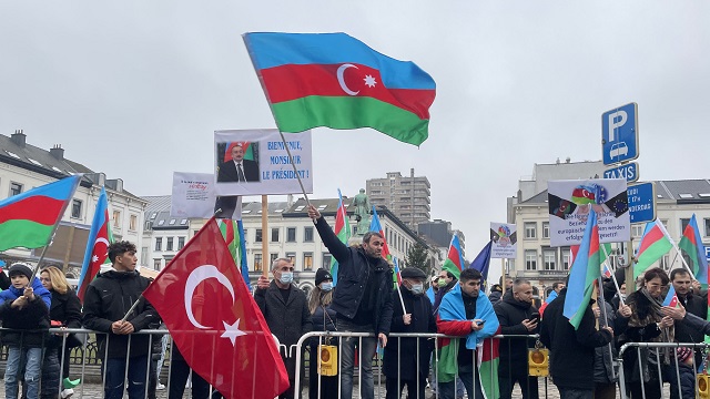 brukselde-azerbaycana-destek-gosterisi-duzenlendi