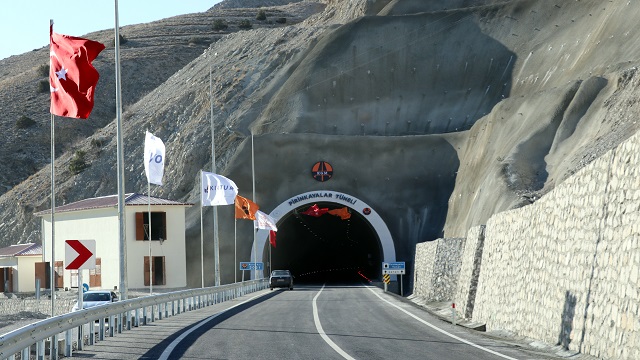 turkiyeyi-kafkaslara-baglayacak-pirinkayalar-tuneli-yarin-aciliyor