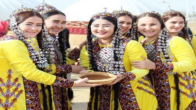 turkmen-sozlu-gelenek-kulturu-ornegi-moncukattilar