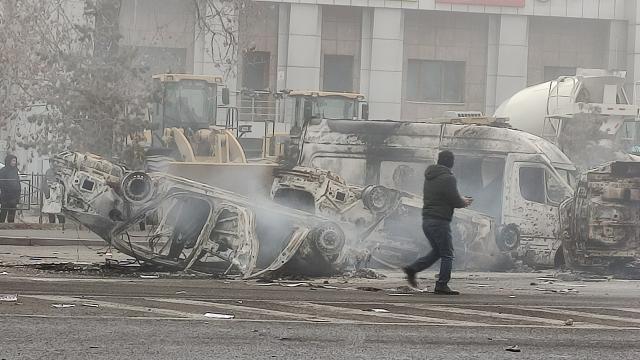 kazakistan-daki-olaylarda-5-bin-135-kisi-gozaltina-alindi
