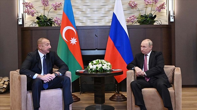 putin-ile-aliyev-rusya-ukrayna-arasindaki-gerginligi-gorustu