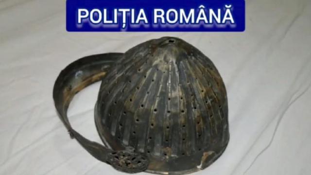 romanya-da-bir-evde-300-yillik-osmanli-askeri-kaski-bulundu