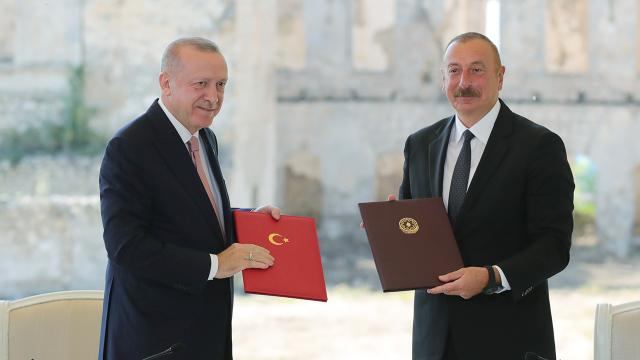 azerbaycan-milli-meclisi-susa-beyannamesini-onayladi