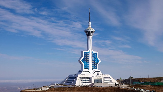 turkmenistan-in-baskenti-askabat-ta-bulunan-turkmenistan-teleradyo-yayinlari