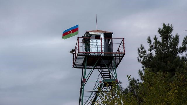 ermeni-askerleri-sinirdaki-azerbaycan-mevzilerine-ates-acti