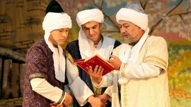 ozbek-ulusal-akademik-drama-tiyatrosu