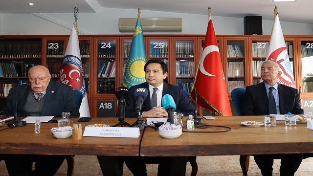 kazakistanin-istanbul-baskonsolosu-bayel-turkiye-ile-iliskileri-degerlendirdi