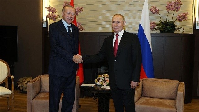 cumhurbaskani-erdogan-rusya-devlet-baskani-putin-ile-telefonda-gorustu