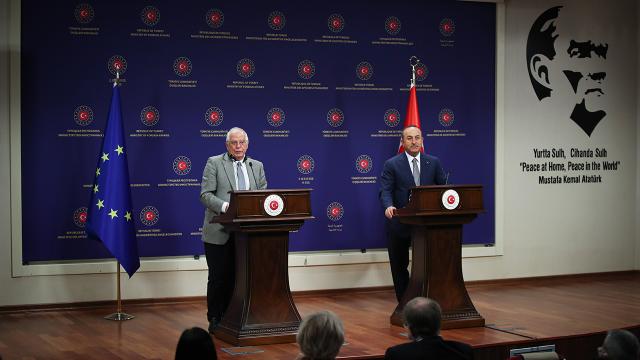 cavusoglu-ve-borrell-rusyanin-ukraynaya-saldirisini-gorustu