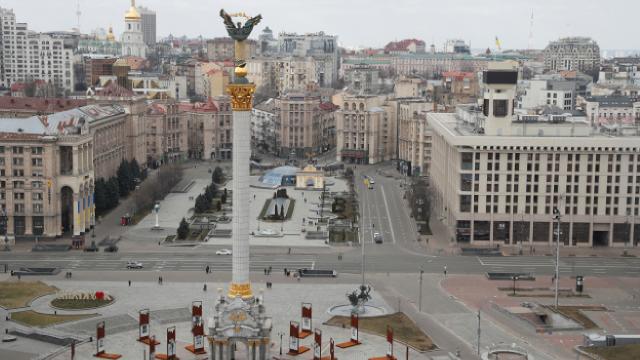 ukraynanin-baskenti-kievde-sokaga-cikma-yasaginin-suresi-uzatildi
