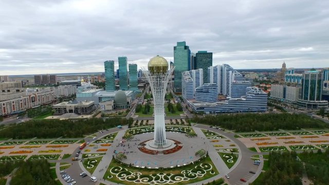 kazakistanin-gurur-kaynagi-bayterek-kulesi